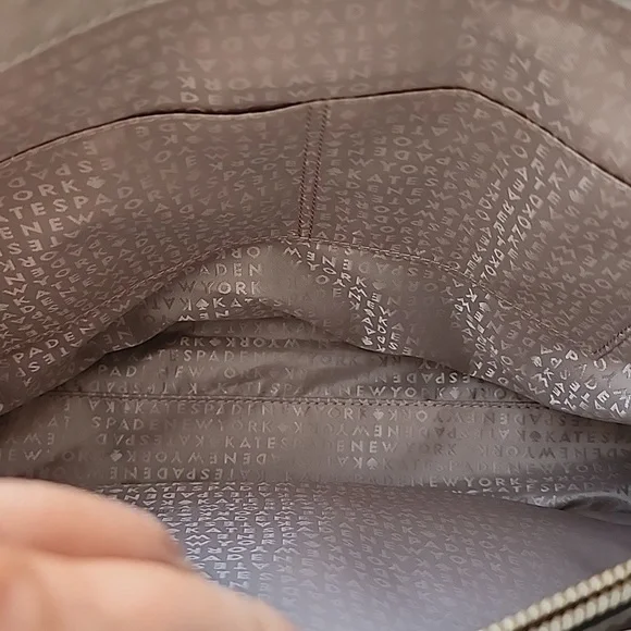 KATE SPADE Elegant Cream Handbag - Picture 7 of 11